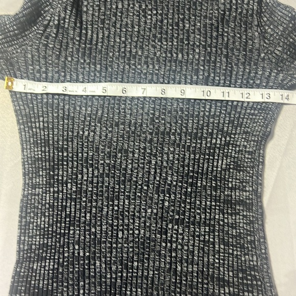 Women’s ASOS turtleneck - Picture 5 of 7